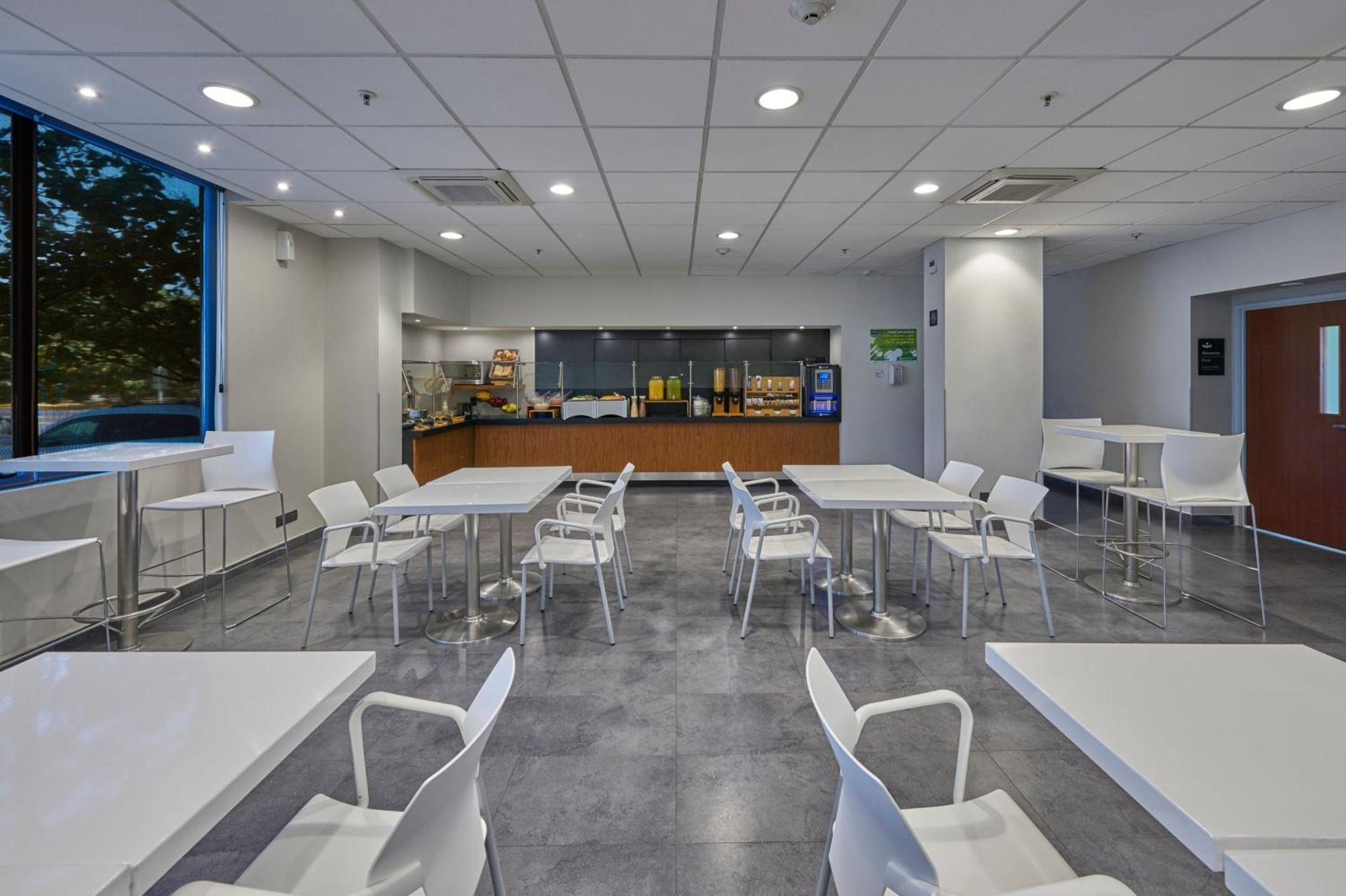 City Express By Marriott Irapuato Norte Exterior photo