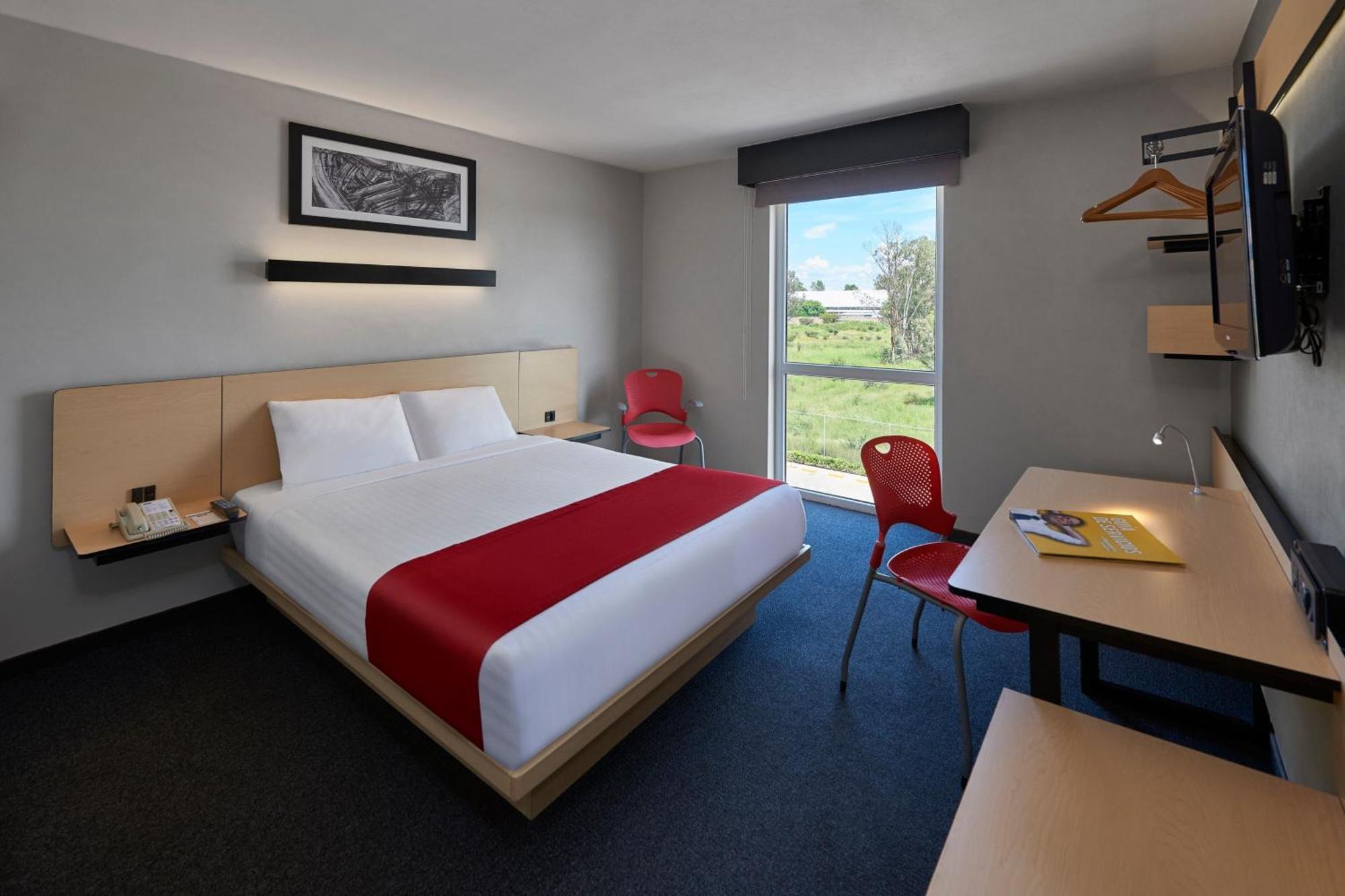 City Express By Marriott Irapuato Norte Exterior photo